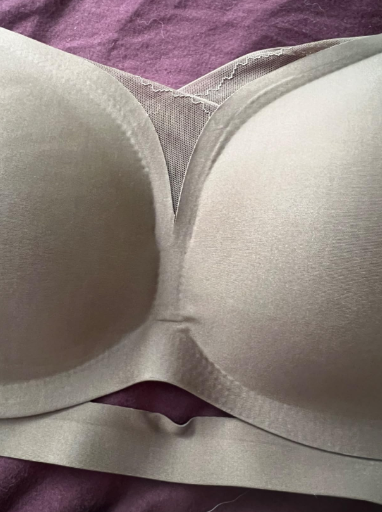 Does the Honeylove bra come in a variety of colors and styles?  