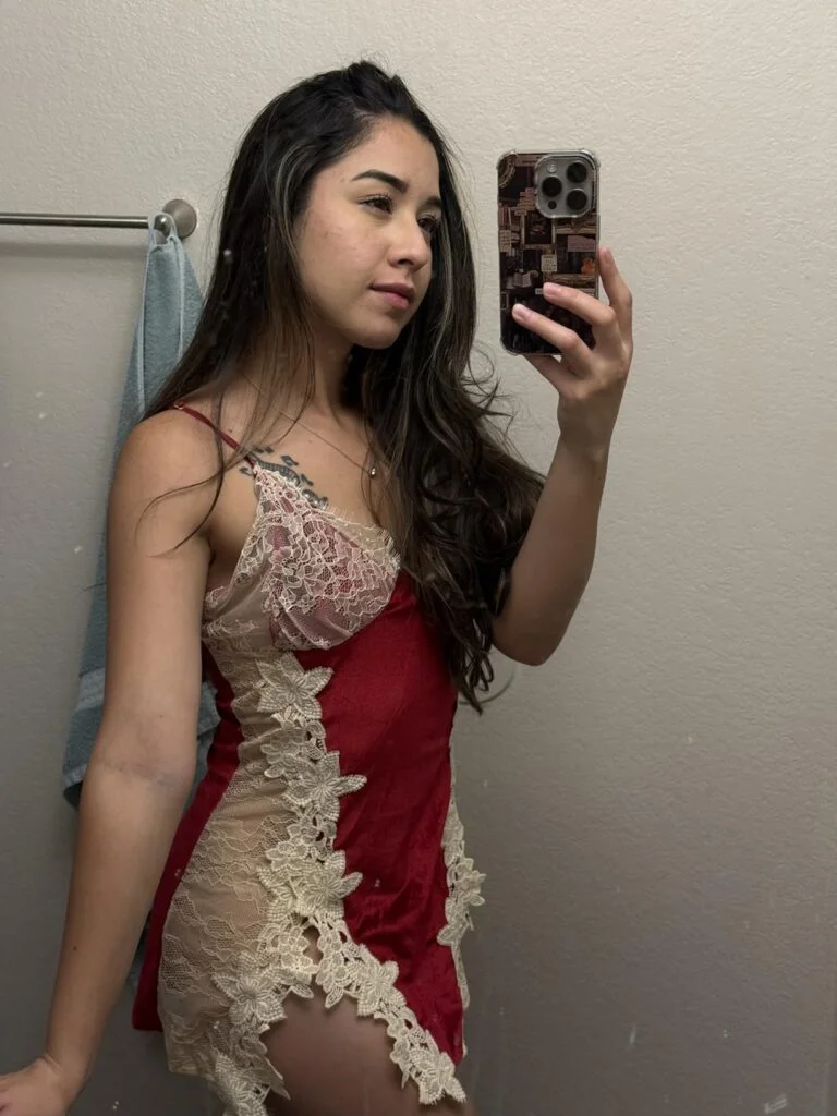 Lilosy Sexy Pearls Split Padded Velvet Appliques Lace Floral Sheer Mini Lingerie Dress